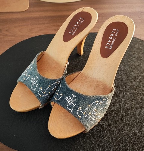 Versace jeanssandalen mit holz - versace,